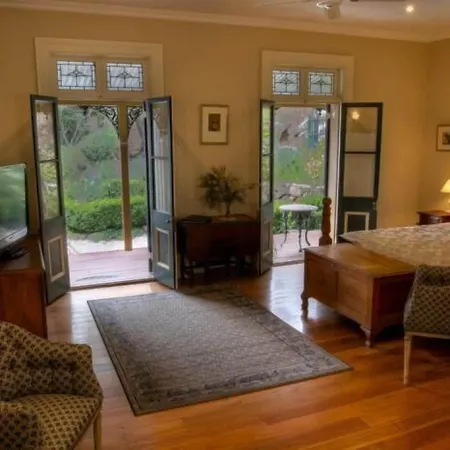 Tizzana Winery Bed And Breakfast-2